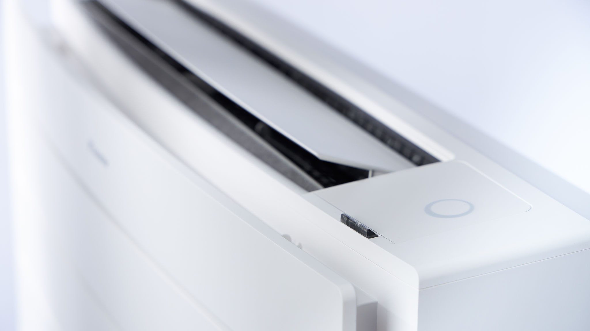Console basse Daikin Perfera installée dans une pièce